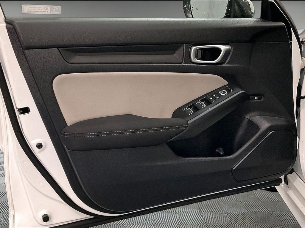 Used 2024 Honda Civic LX image 9