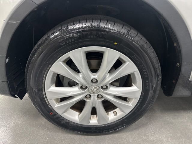 Used 2013 Toyota RAV4 Limited image 27