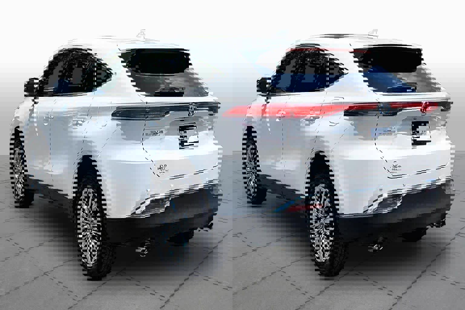 Certified 2024 Toyota Venza Limited AWD/4WD image 12