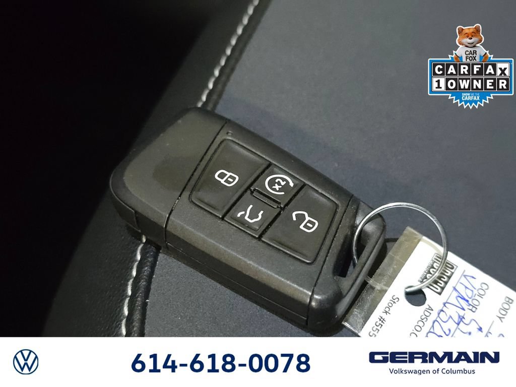 Used 2023 Volkswagen Taos SE w/ Panoramic Sunroof Package AWD/4WD image 40
