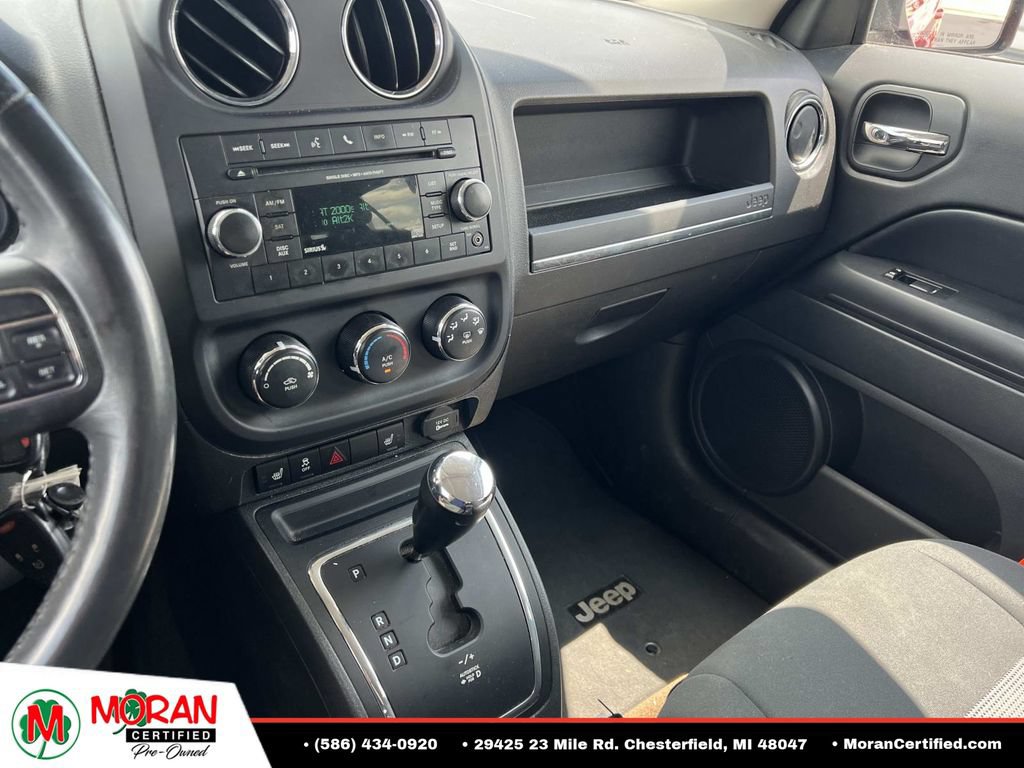 Used 2014 Jeep Patriot Latitude AWD/4WD image 24