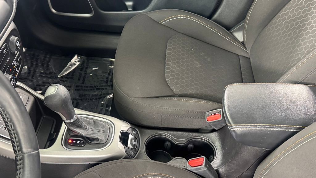 Used 2020 Jeep Compass Sport w/ Cold Weather Group image 32