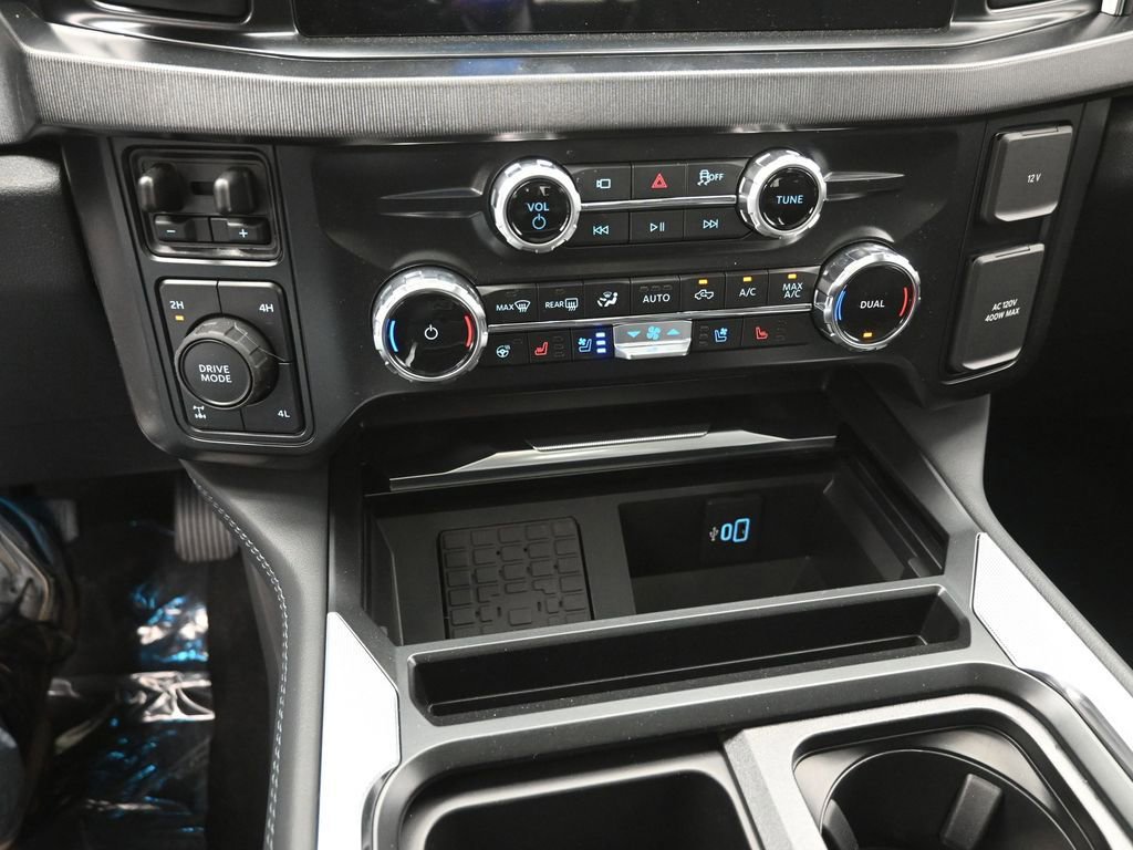 New 2026 Ford F250 Platinum w/ FX4 Off-Road Package image 9