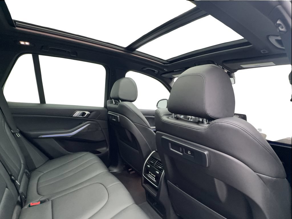 Used 2022 BMW X5 sDrive40i w/ Premium Package RWD image 27