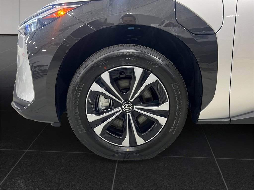 Used 2025 Toyota bZ4X AWD w/ Weather Package image 9