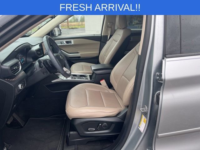 Used 2020 Ford Explorer Limited w/ Class III Trailer Tow Package image 8