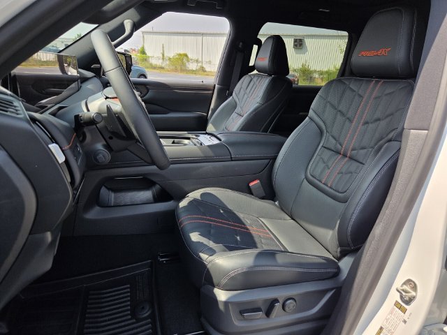 New 2026 Nissan Armada PRO-4X AWD/4WD image 9