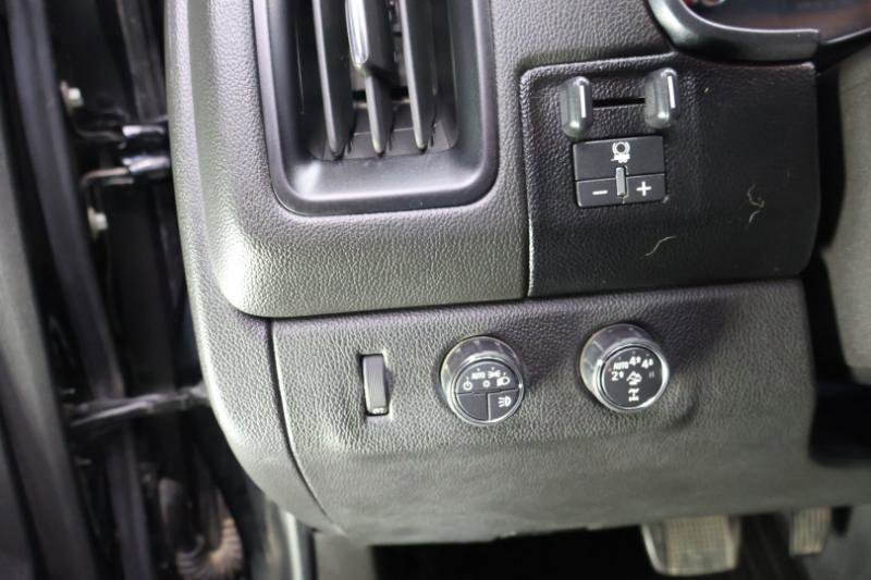 Used 2018 Chevrolet Colorado ZR2 w/ ZR2 Midnight Special Edition image 18
