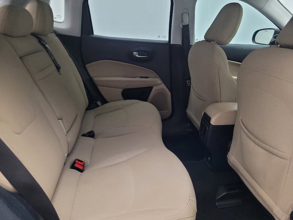 Used 2020 Jeep Compass Sport image 19