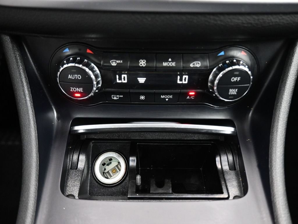 Used 2019 Mercedes-Benz GLA 250 4MATIC image 27