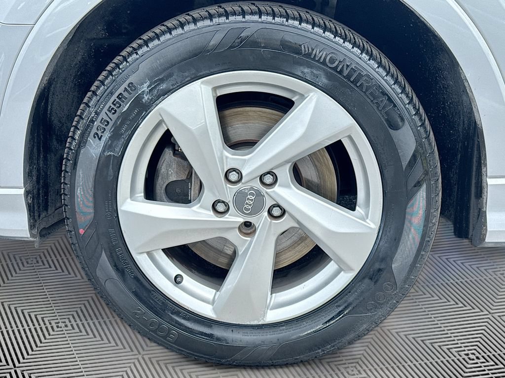 Used 2019 Audi Q3 2.0T Premium w/ Convenience Package AWD/4WD image 32