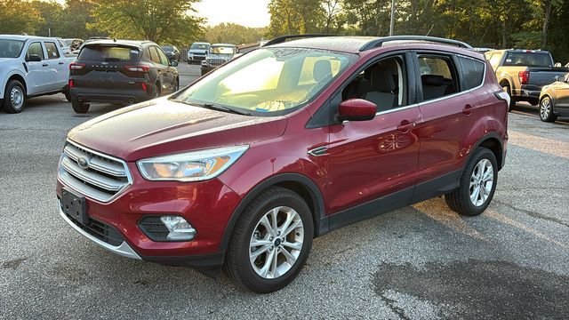 Used 2018 Ford Escape SE FWD image 2