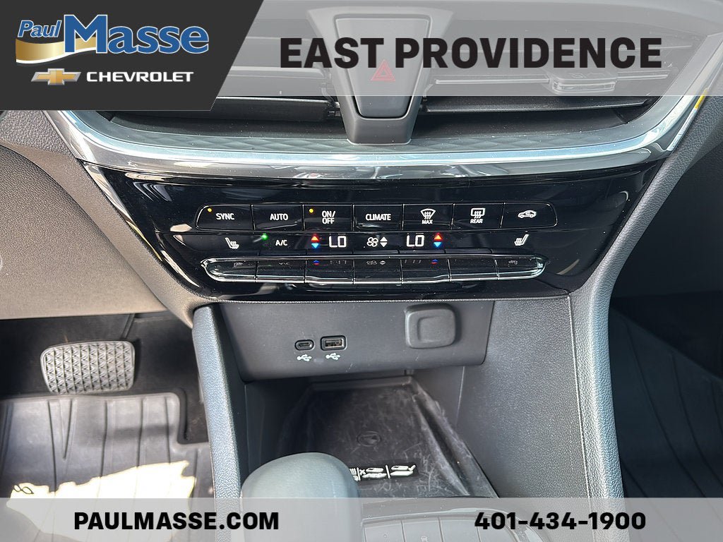 Certified 2026 Buick Encore GX Avenir w/ Avenir Technology Package AWD/4WD image 17