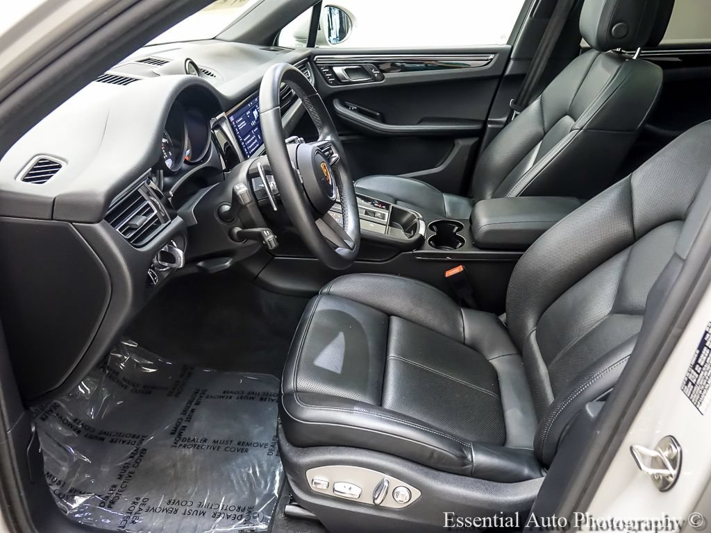 Used 2023 Porsche Macan AWD/4WD image 9