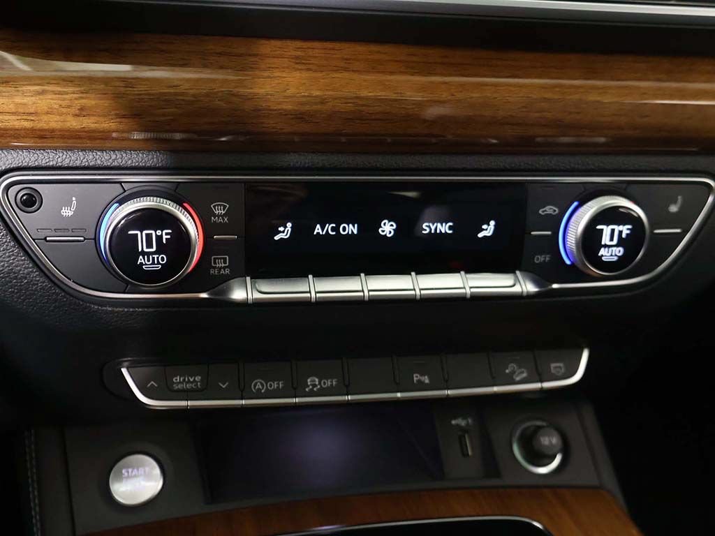 Used 2023 Audi Q5 2.0T Premium Plus w/ Premium Plus Package AWD/4WD image 54