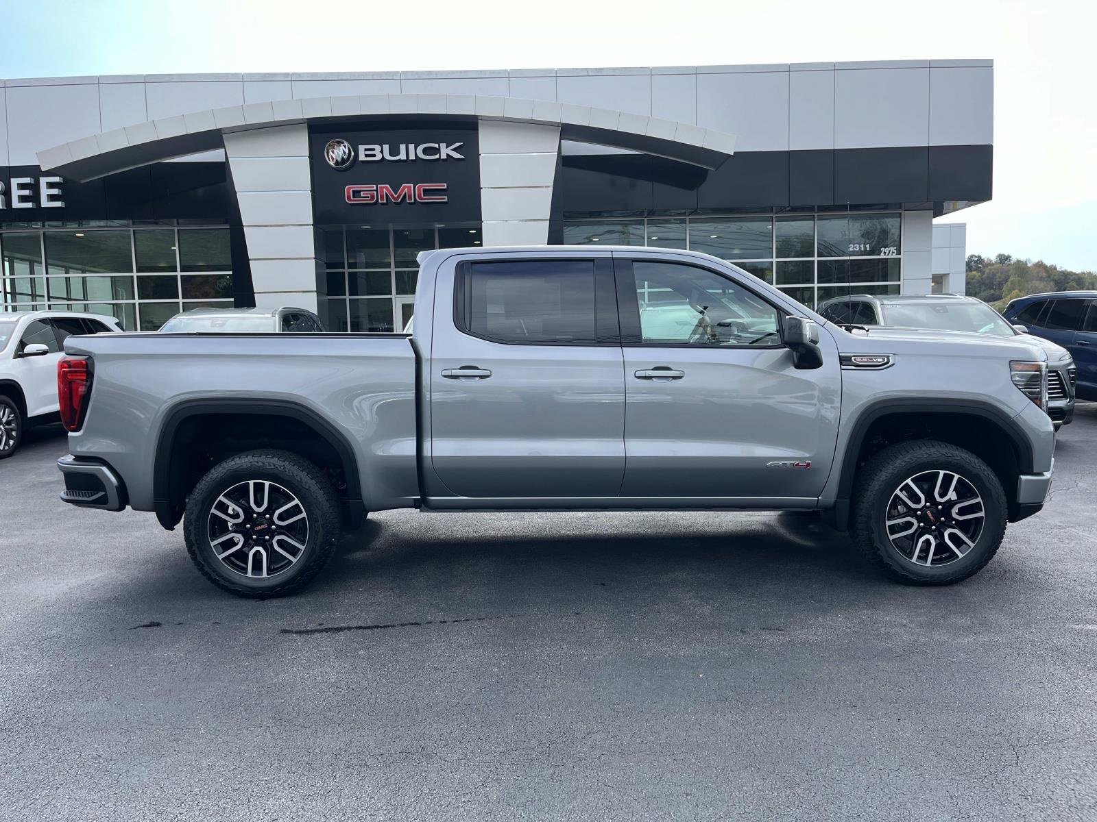 New 2026 GMC Sierra 1500 AT4 w/ Technology Package image 2