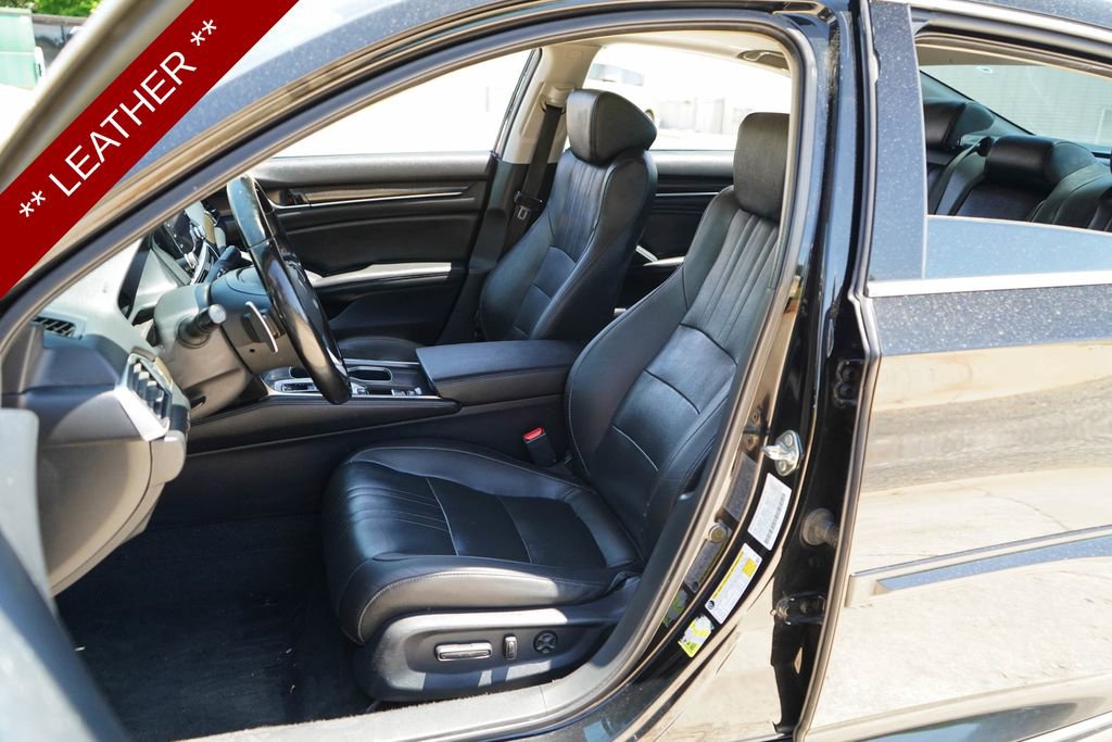 Used 2019 Honda Accord Touring image 7