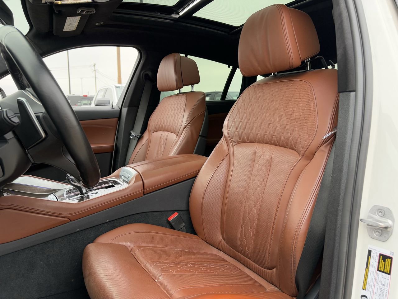 Used 2022 BMW X6 M50i w/ Executive Package image 23