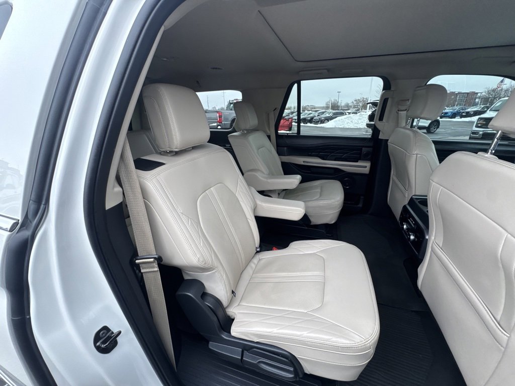 Certified 2024 Ford Expedition Max Platinum image 16