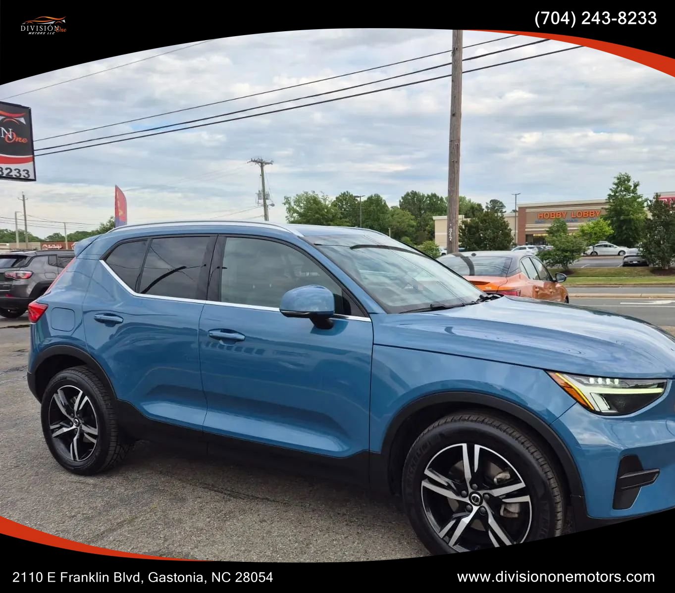 Used 2024 Volvo XC40 B5 Core AWD/4WD image 8