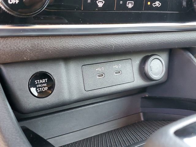 Used 2024 Nissan Rogue S image 26