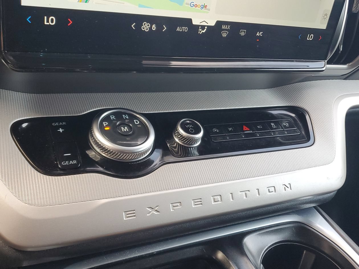 Used 2025 Ford Expedition Max Active RWD image 24