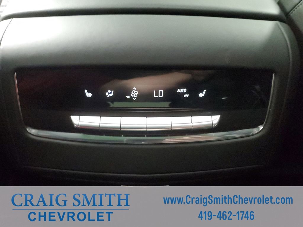 Used 2022 Cadillac Escalade Sport Platinum w/ Heavy-Duty Trailer Package AWD/4WD image 24