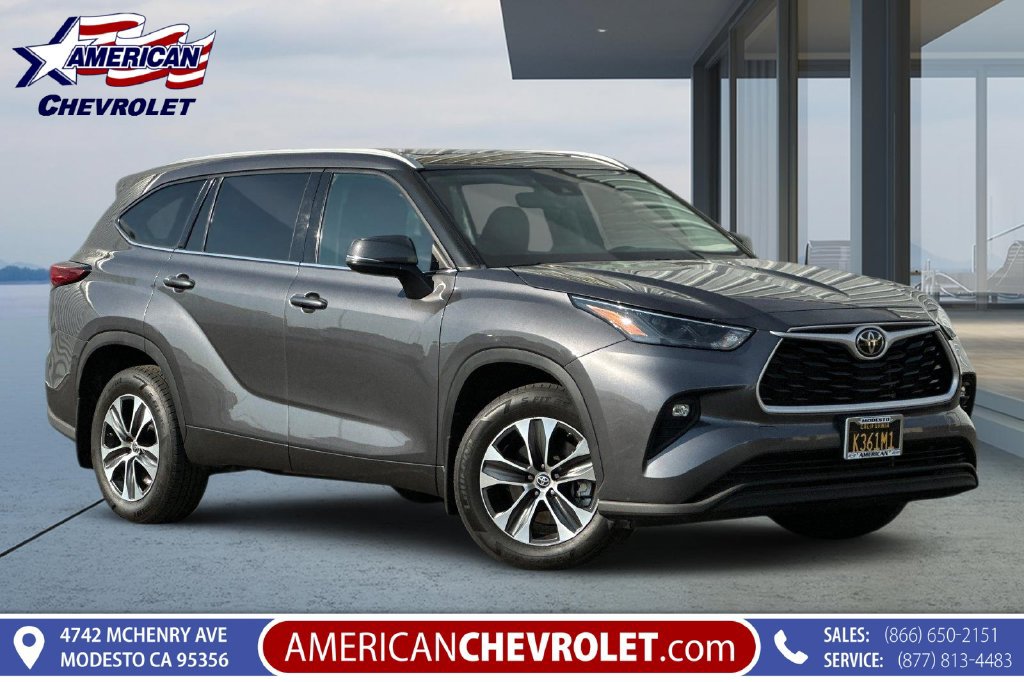Used 2022 Toyota Highlander XLE