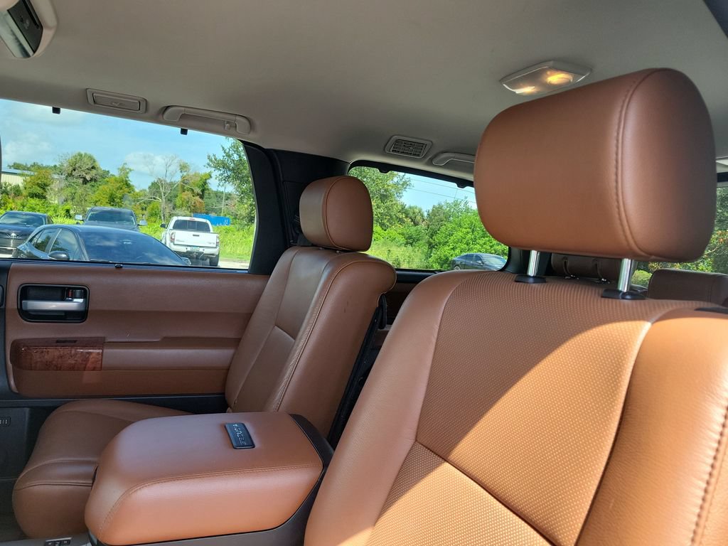 Used 2018 Toyota Sequoia Platinum AWD/4WD image 23