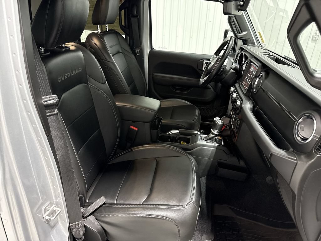 Used 2022 Jeep Gladiator Overland w/ Popular Equipment Package AWD/4WD image 29