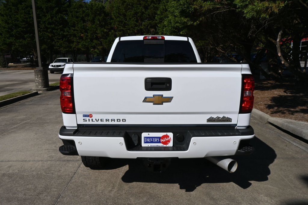 Used 2019 Chevrolet Silverado 2500 High Country w/ Duramax Plus Package AWD/4WD image 27