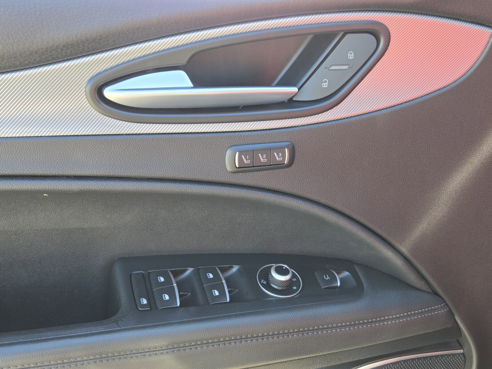 Used 2022 Alfa Romeo Stelvio Veloce image 17