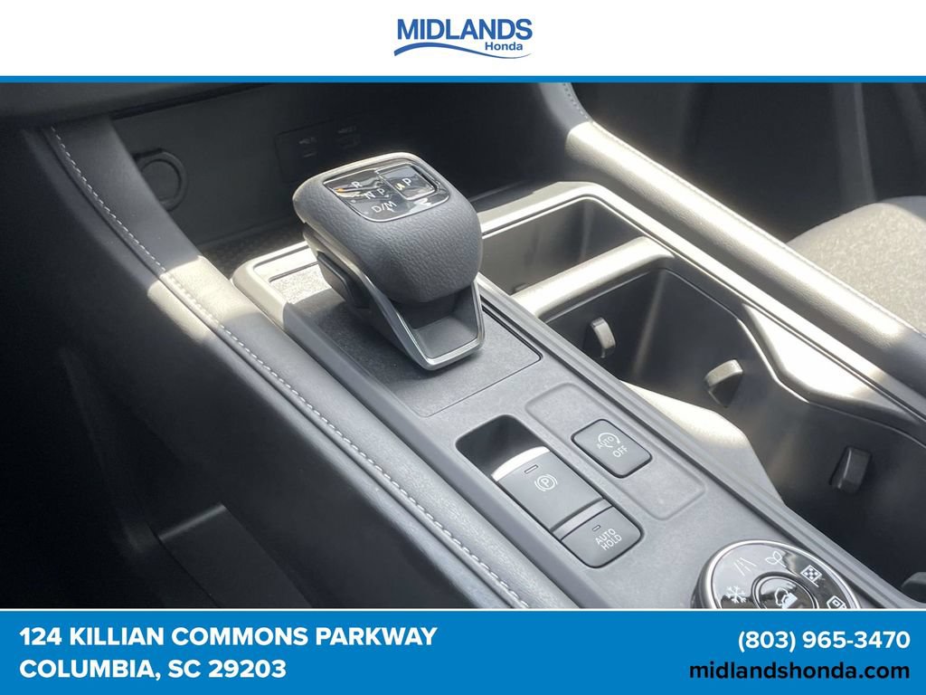 Used 2024 Nissan Pathfinder S AWD/4WD image 30