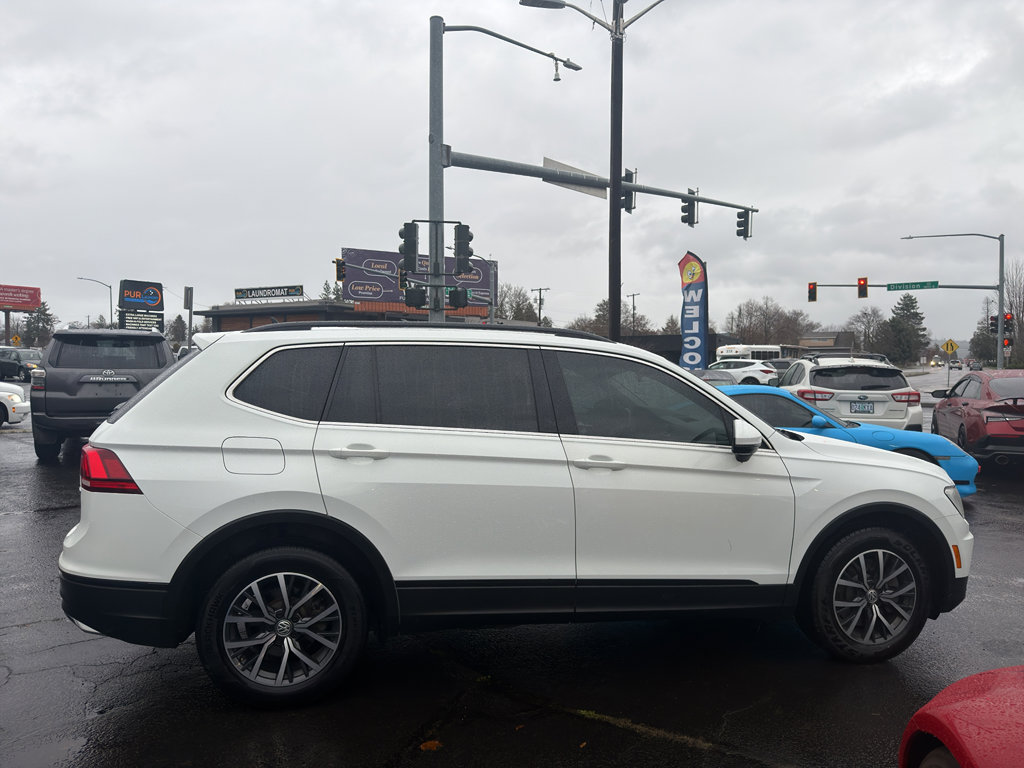 Used 2019 Volkswagen Tiguan SE w/ Panoramic Sunroof Package image 7