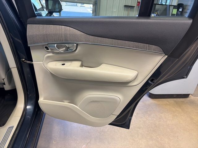 Used 2023 Volvo XC90 B5 Plus w/ Protection Package Premier image 26
