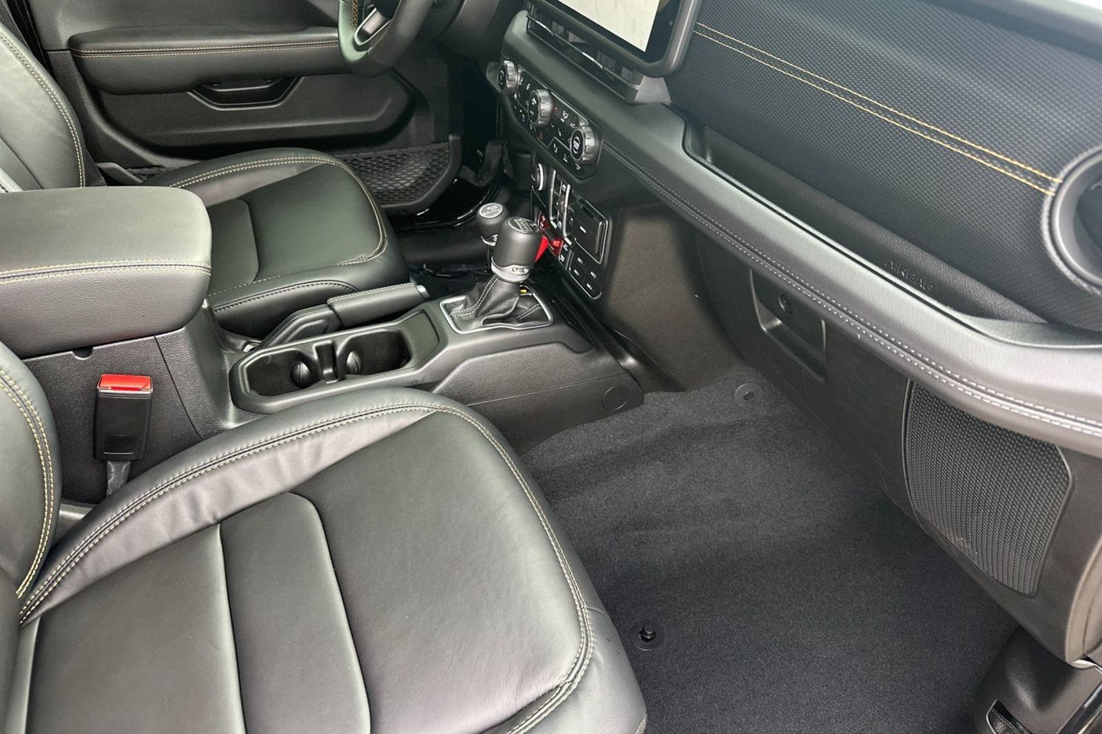 Used 2024 Jeep Wrangler Unlimited Rubicon 392 AWD/4WD image 19
