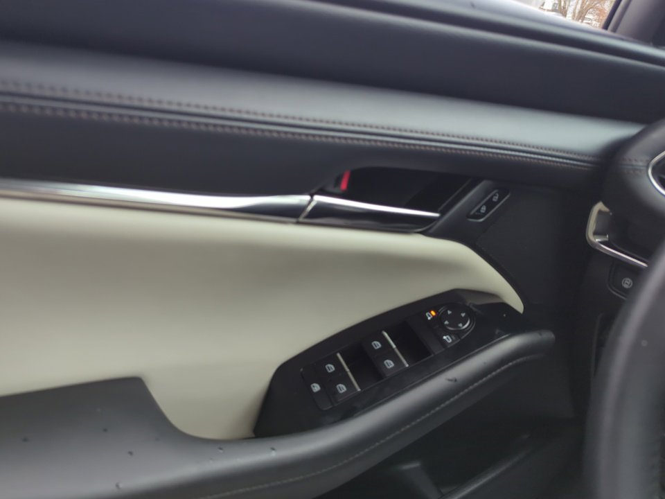 Used 2019 MAZDA MAZDA3 Sedan w/ Select Package image 32