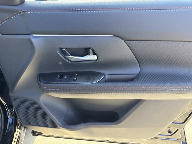 New 2027 Nissan Kicks SR FWD image 16