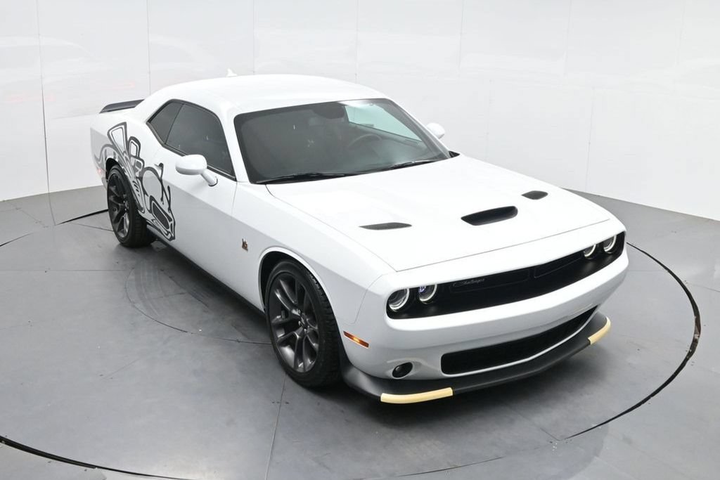 Used 2022 Dodge Challenger R/T Scat Pack w/ Driver Convenience Group RWD image 51