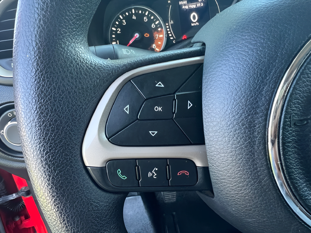 Used 2016 Jeep Renegade Sport w/ Power & Air Group FWD image 20