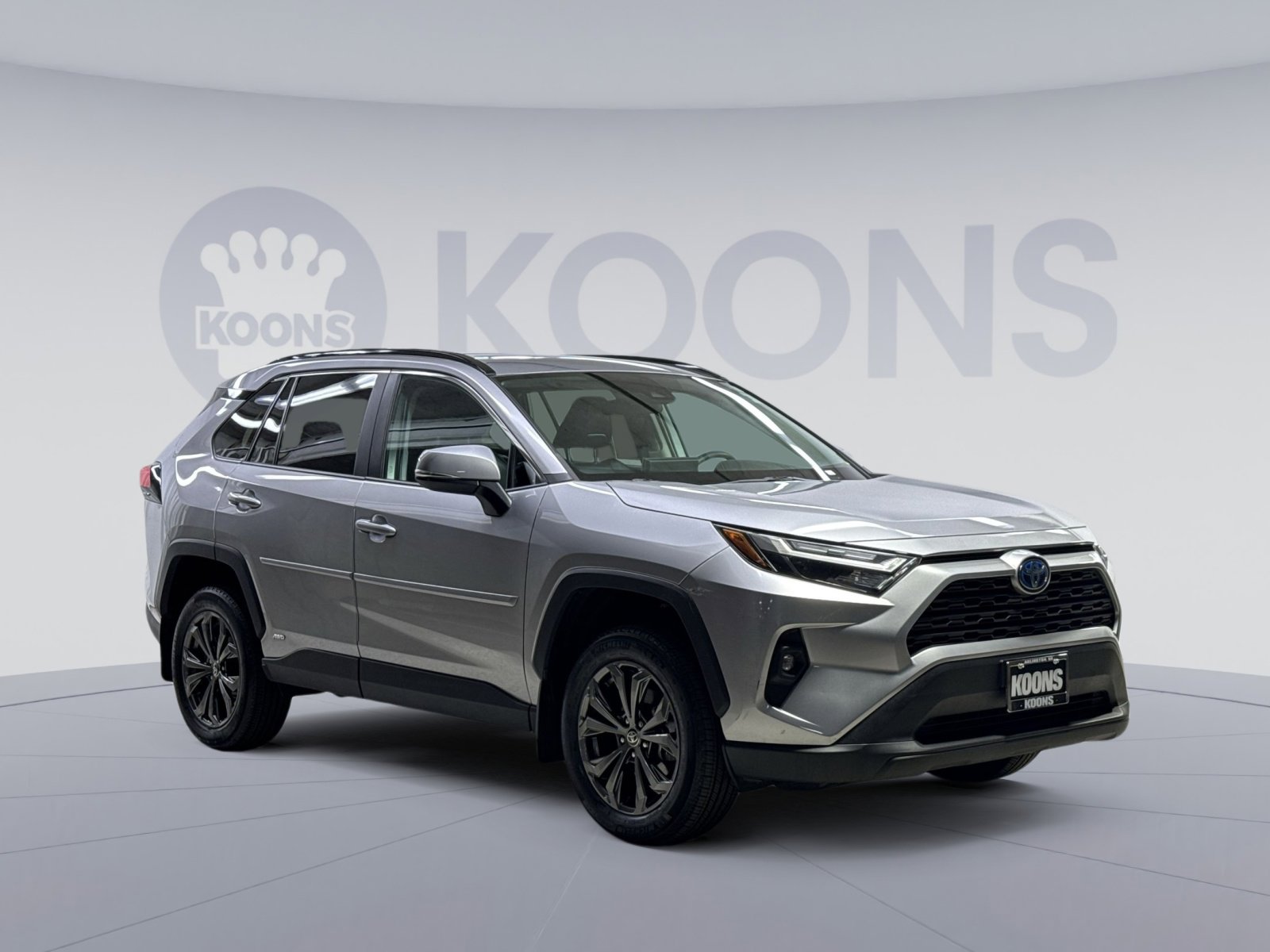 Used 2023 Toyota RAV4 XLE Premium AWD/4WD image 22