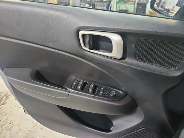 Used 2020 Hyundai Venue SEL w/ Convenience + Premium Package image 42