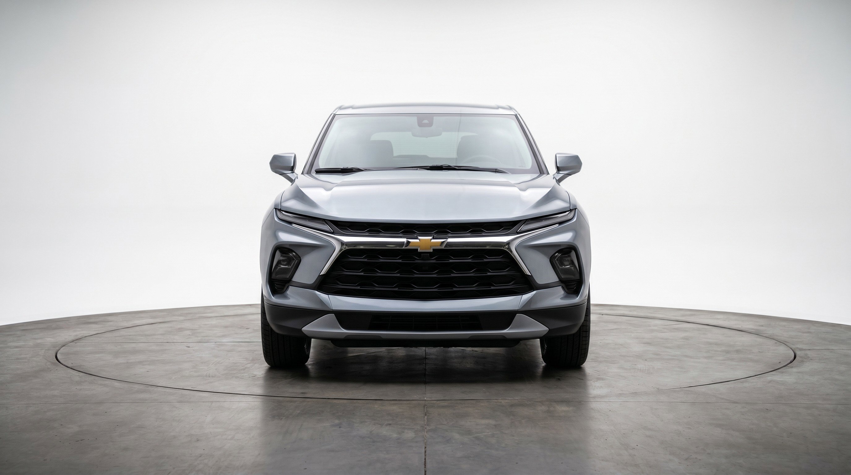 Used 2025 Chevrolet Blazer LT FWD image 2