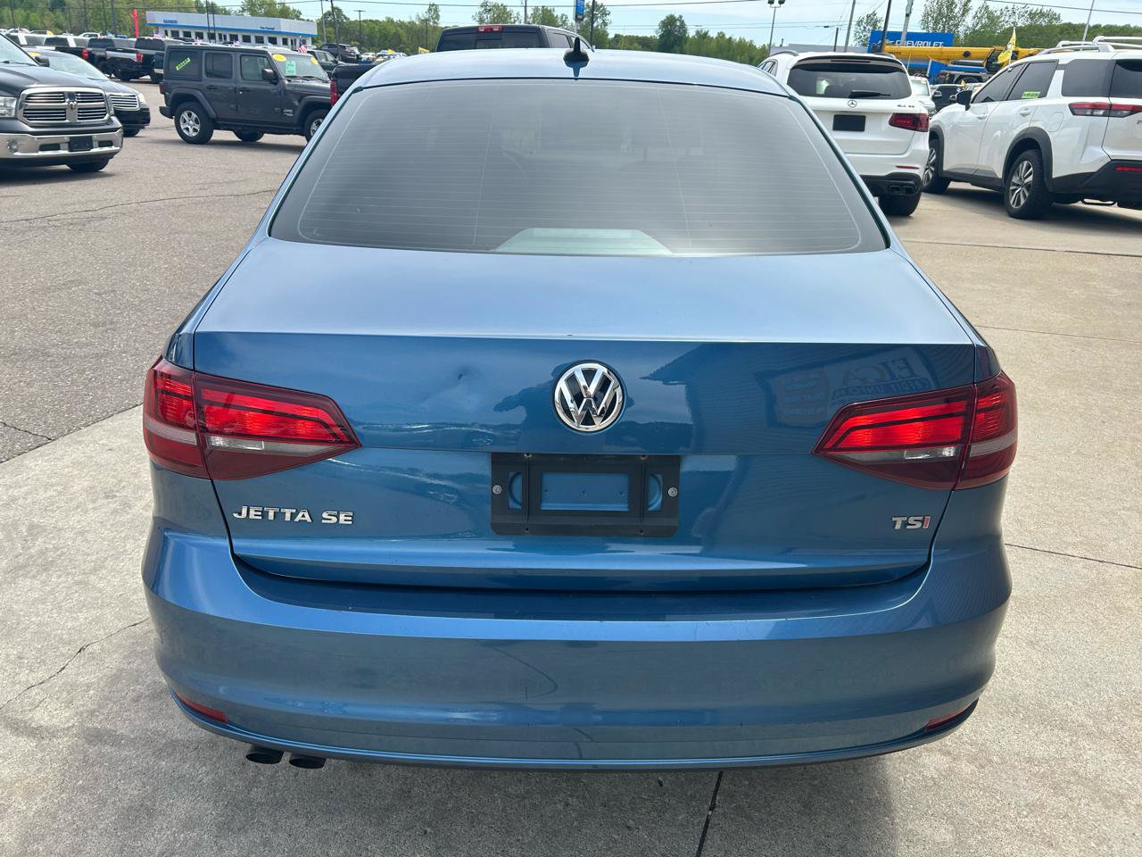 Used 2016 Volkswagen Jetta SE FWD image 6