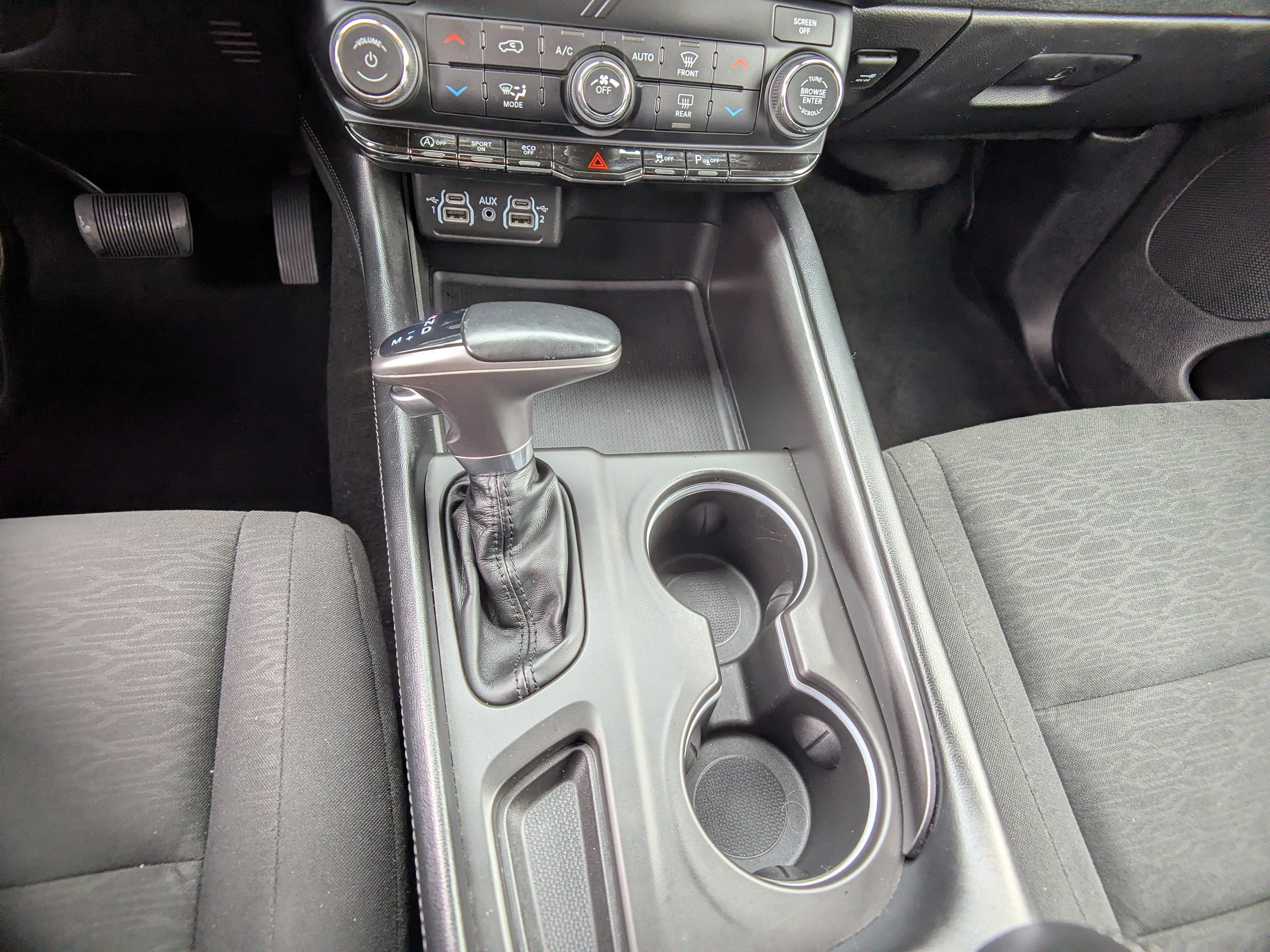 Used 2022 Dodge Durango SXT AWD/4WD image 23