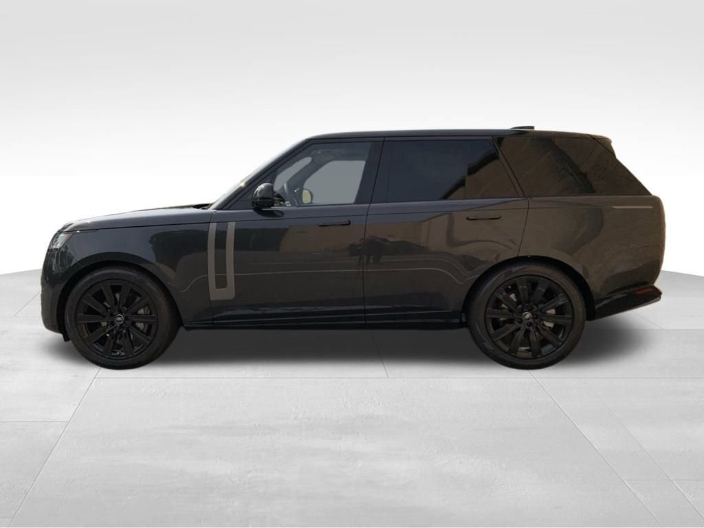 New 2025 Land Rover Range Rover SE image 4