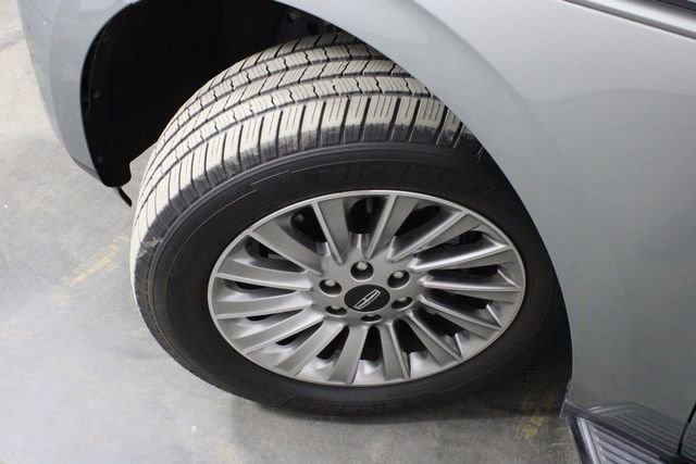 Used 2019 Lincoln Navigator Premiere image 40