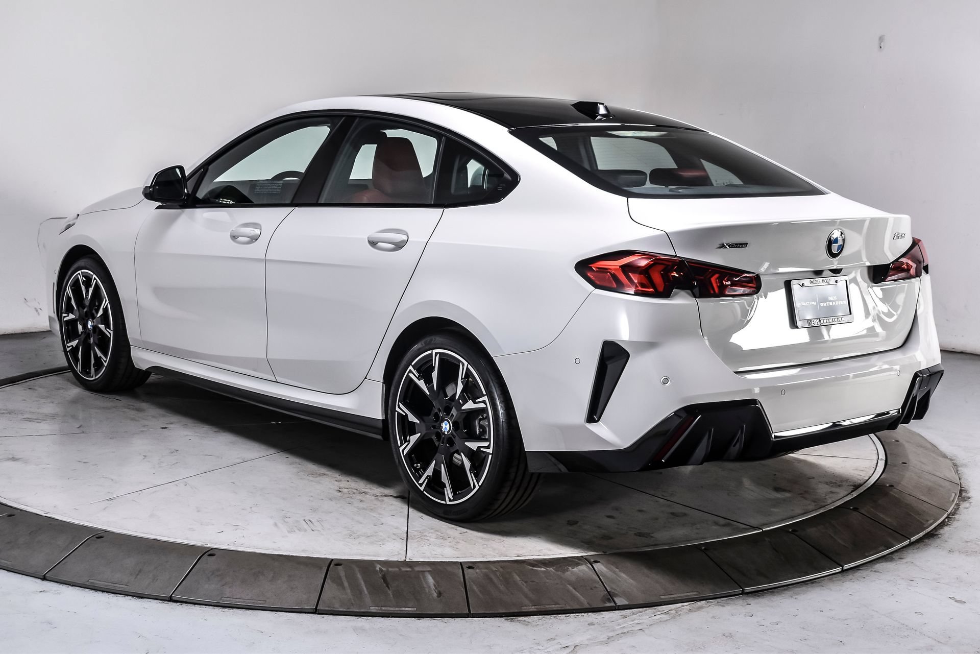 Used 2025 BMW 228i xDrive w/ Premium Package AWD/4WD image 4
