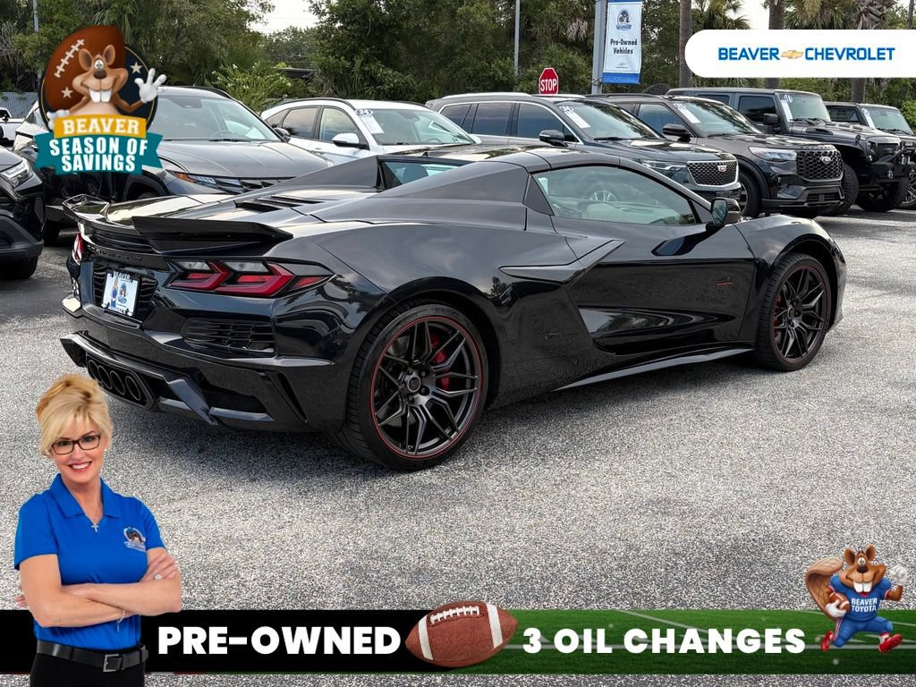 Used 2023 Chevrolet Corvette Z06 RWD image 7