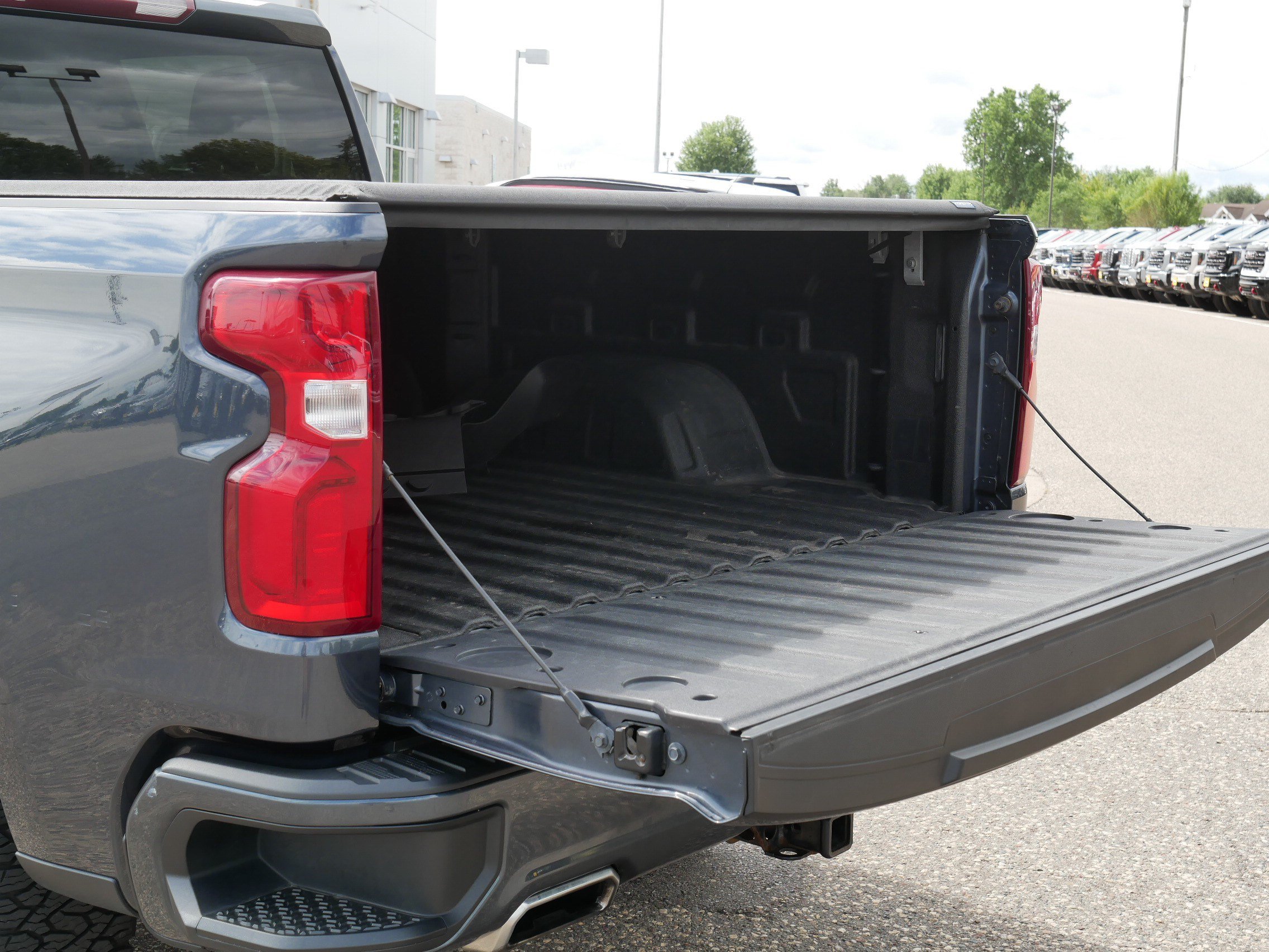 Used 2021 Chevrolet Silverado 1500 RST AWD/4WD image 18